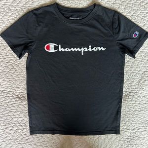 Boys Champion Crew Neck T-Shirt Size M‎